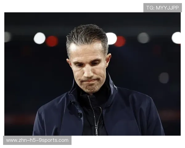 费耶诺德主场四球大胜，展现王者气势，费耶诺德首发